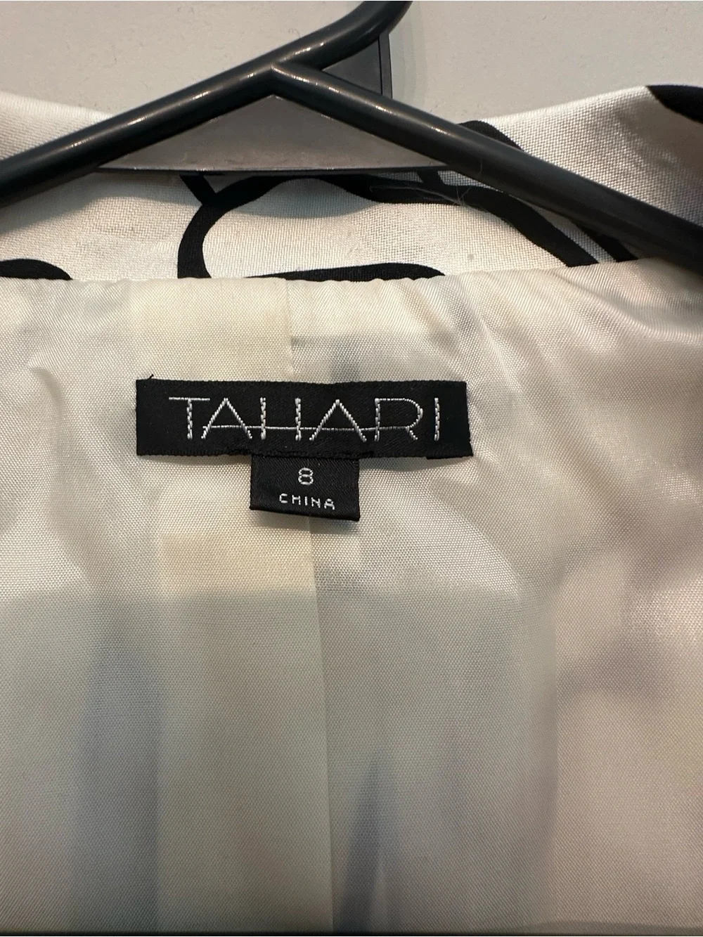 Tahari 100% Silk White Blazer with Black Sequined Floral Embroidery Size 8